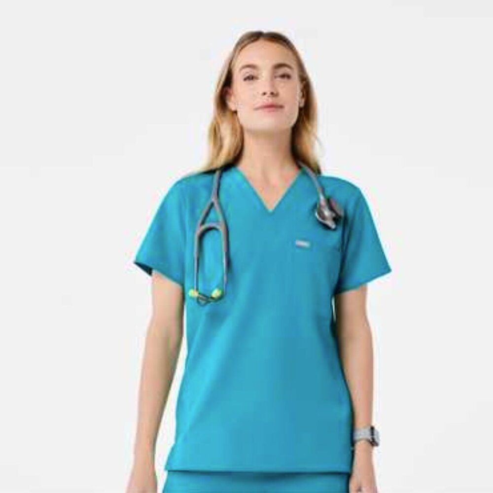 Teal Figs Scrub Set M, MTALL bottoms